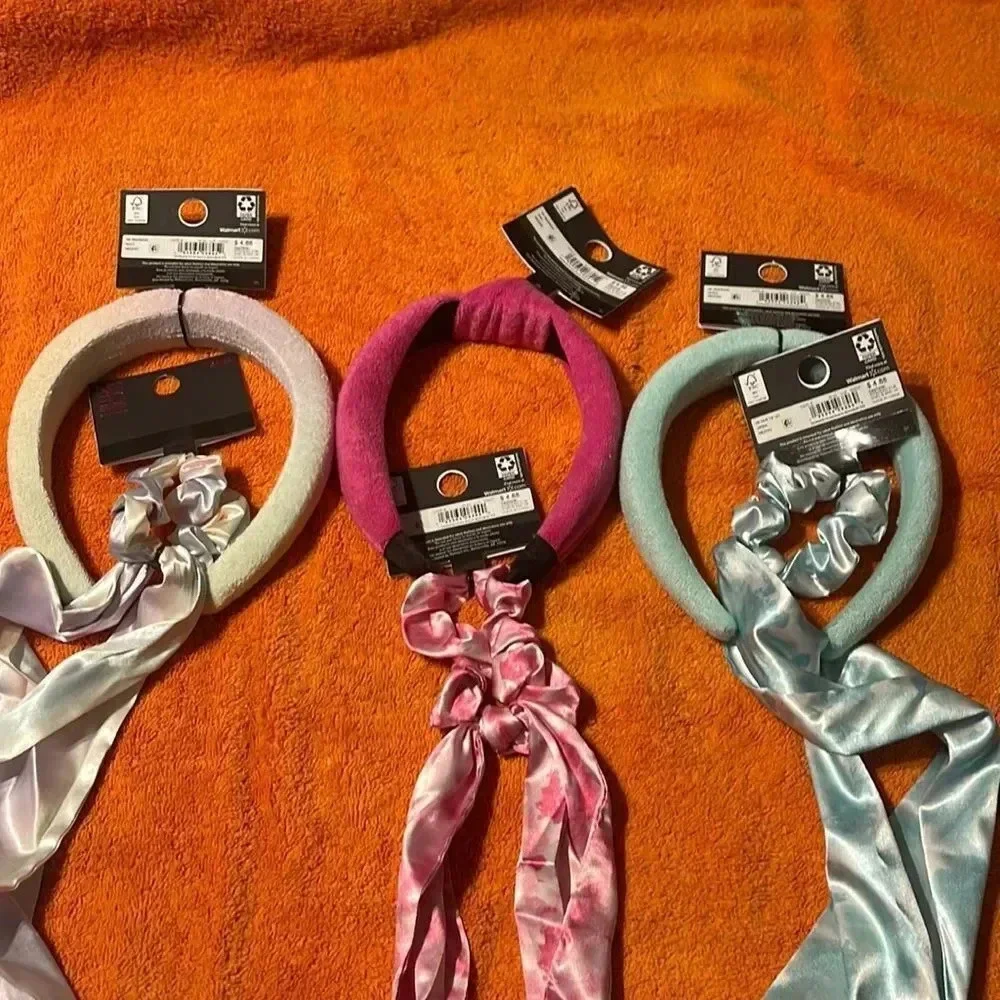 #13 No boundaries hair accessories 3 hair tie and 3 headband 3 Tails